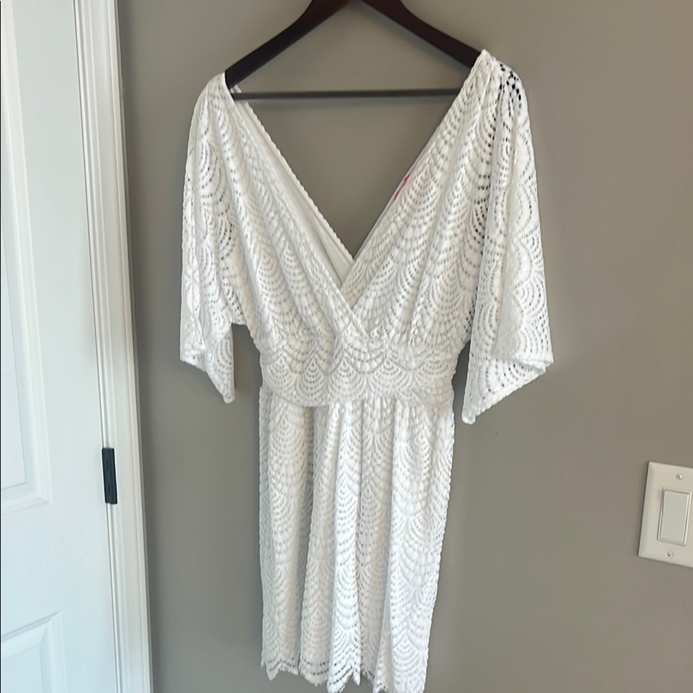 Elegant White Lace Dress